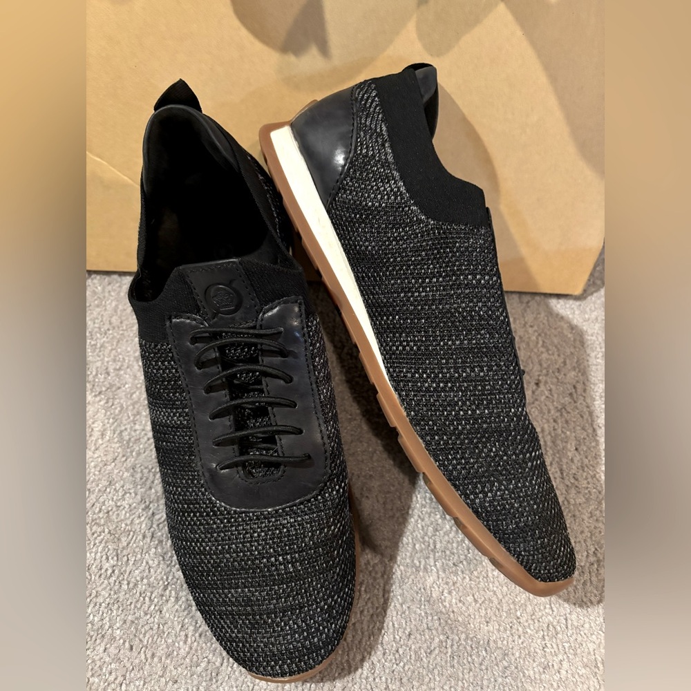 Born BARRETT Men’s Black Knit Shoes 9